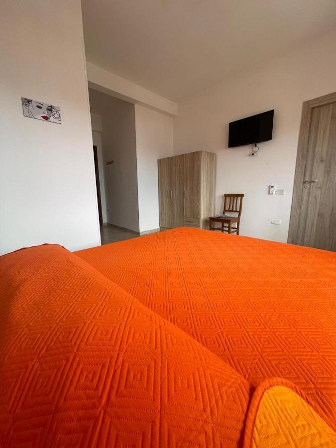 La Finestra Sul Mare B&B Κρότωνας Εξωτερικό φωτογραφία