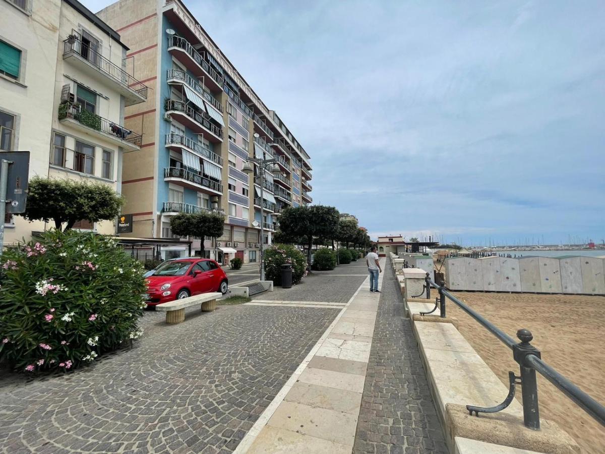 La Finestra Sul Mare B&B Κρότωνας Εξωτερικό φωτογραφία